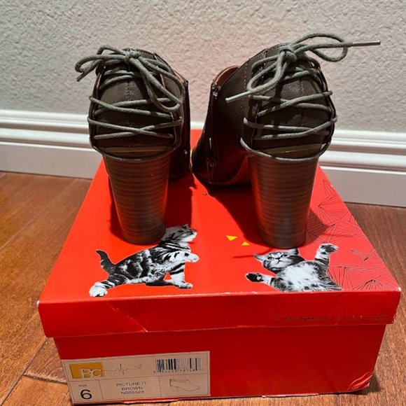 Bp. heeled peeptoe booties with faux lace tie on back size 6 - Picture 2 of 3